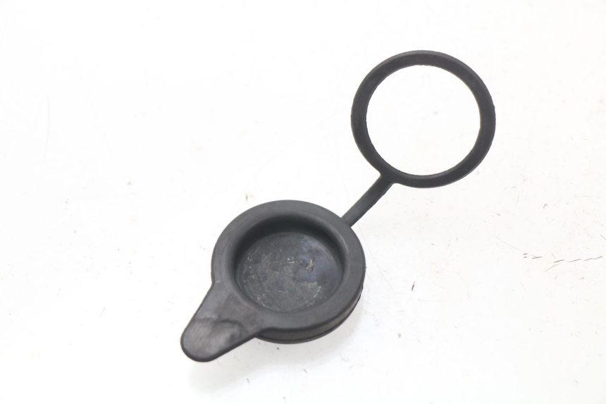 photo de KOREK ZBIORNIKA WYRÓWNAWCZEGO HONDA CBR 919 RR FIREBLADE 900 (1998 - 1999) - Szczegół części