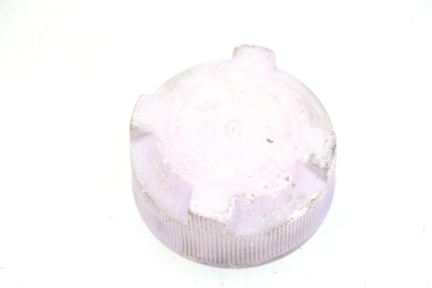 photo de KOREK ZBIORNIKA WYRÓWNAWCZEGO PEUGEOT ELYSEO 125 (1999 - 2004) - Szczegół części