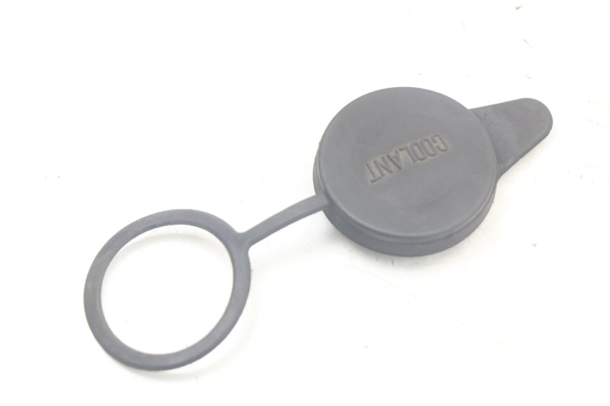 photo de KOREK ZBIORNIKA WYRÓWNAWCZEGO HONDA FJS SILVERWING SILVER WING 600 (2001 - 2010) - Zoom stanu zużycia