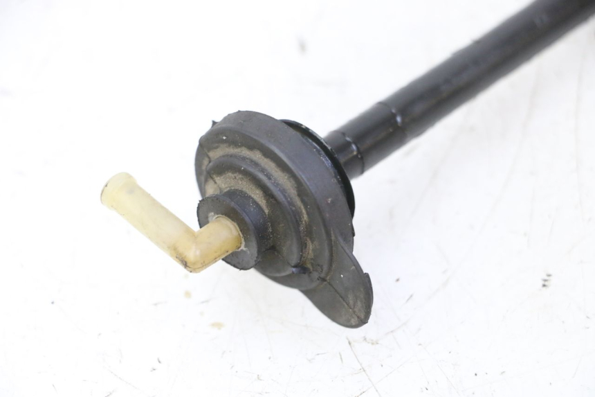 photo de KOREK ZBIORNIKA WYRÓWNAWCZEGO YAMAHA FZ6 N FAZER 600 (2004 - 2006) - Zoom stanu zużycia