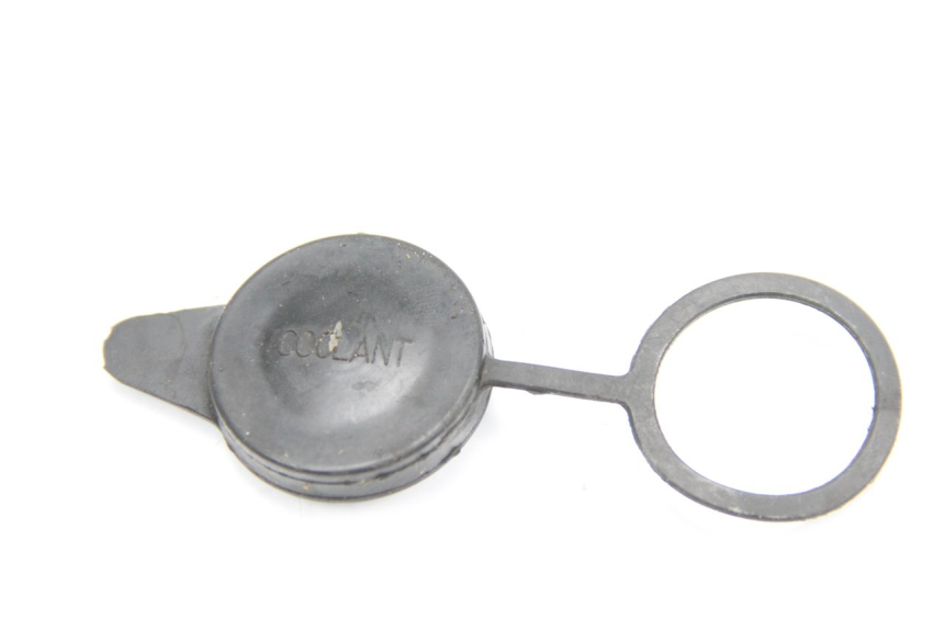 photo de KOREK ZBIORNIKA WYRÓWNAWCZEGO SYM GTS EFI ABS 125 (2012 - 2016) - Zoom stanu zużycia