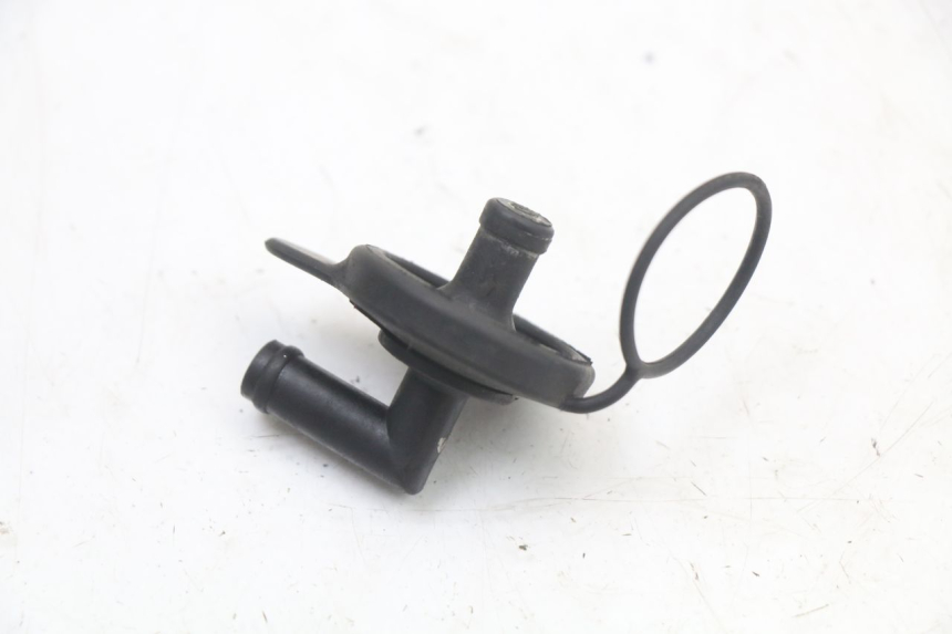 photo de KOREK ZBIORNIKA WYRÓWNAWCZEGO HONDA CBR F 1000 (1993 - 1996) - Inny kąt widzenia