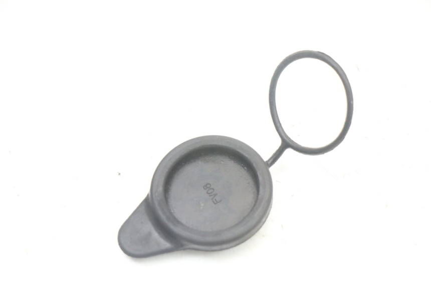 photo de KOREK ZBIORNIKA WYRÓWNAWCZEGO HONDA PCX (JF57/JF64) 125 (2014 - 2018) - Zoom stanu zużycia