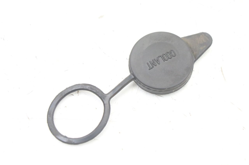 photo de KOREK ZBIORNIKA WYRÓWNAWCZEGO HONDA SH i 300 (2015 - 2020) - Szczegół części