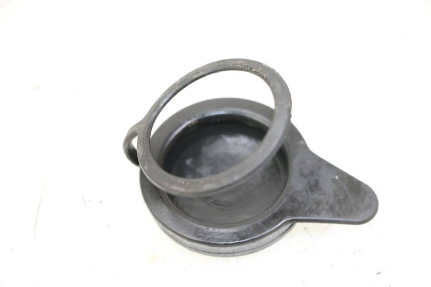 photo de KOREK ZBIORNIKA WYRÓWNAWCZEGO HONDA VT C2 SHADOW 750 (1997 - 2001) - Szczegół części