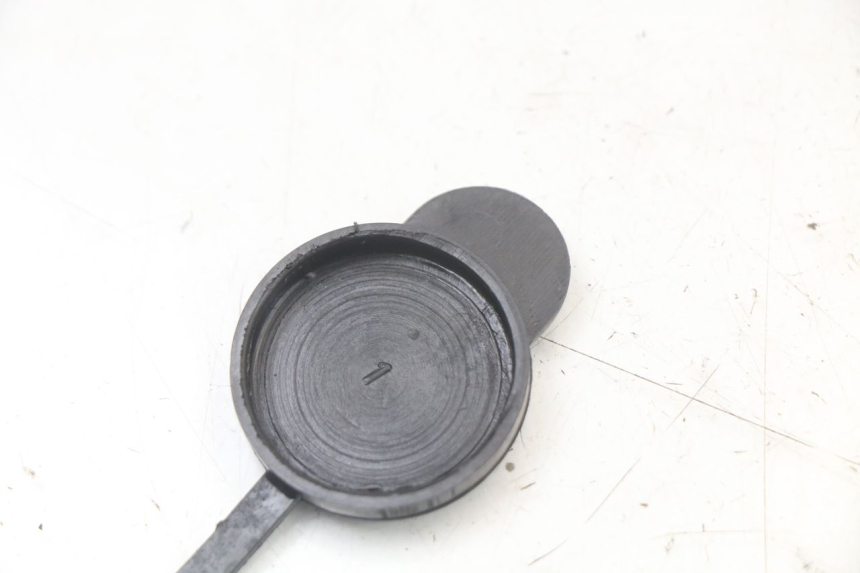 photo de KOREK ZBIORNIKA WYRÓWNAWCZEGO MASAI SCRAMBLER SPORT 125 (2021 - 2025) - Zoom stanu zużycia