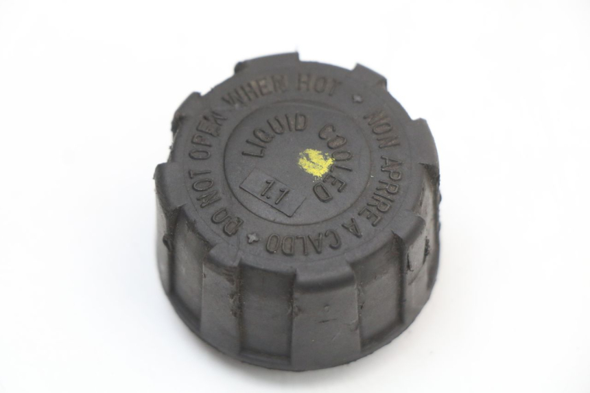 photo de KOREK ZBIORNIKA WYRÓWNAWCZEGO PIAGGIO MP3 LT 400 (2007 - 2012) - Zoom stanu zużycia