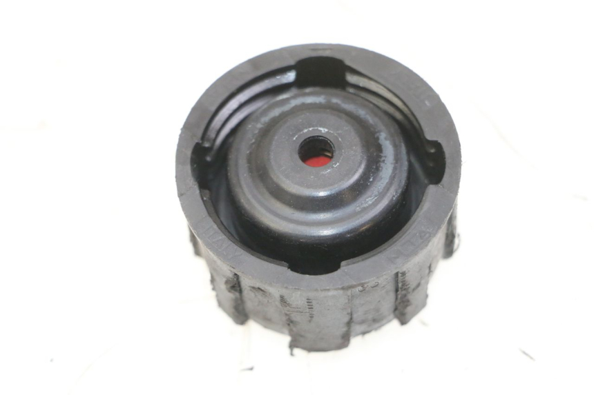 photo de KOREK ZBIORNIKA WYRÓWNAWCZEGO PIAGGIO MP3 500 (2011 - 2015) - Szczegół części