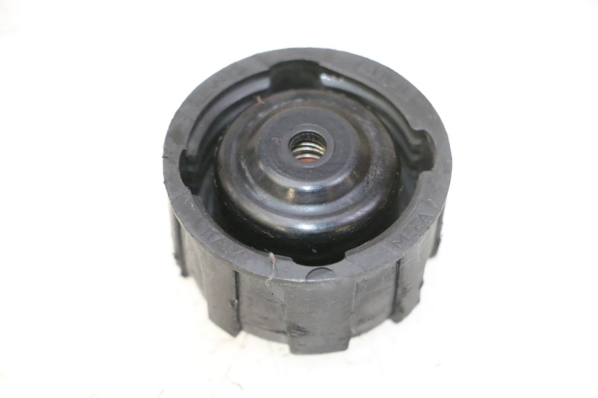 photo de KOREK ZBIORNIKA WYRÓWNAWCZEGO PIAGGIO MP3 RL 250 (2006 - 2010) - Zoom stanu zużycia