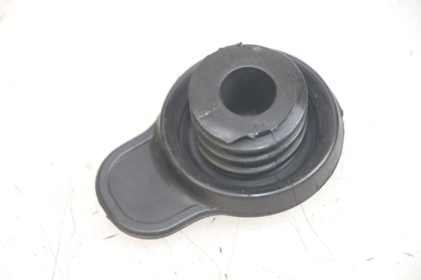 photo de KOREK ZBIORNIKA WYRÓWNAWCZEGO YAMAHA NEOS NEO'S 4T 50 (2008 - 2016) - Szczegół części