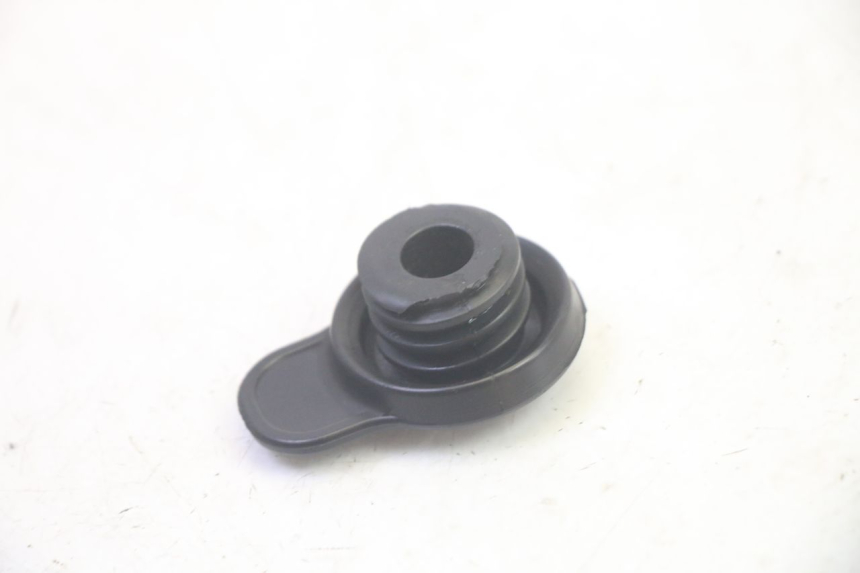 photo de KOREK ZBIORNIKA WYRÓWNAWCZEGO YAMAHA NEOS NEO'S 4T 50 (2008 - 2016) - Inny kąt widzenia