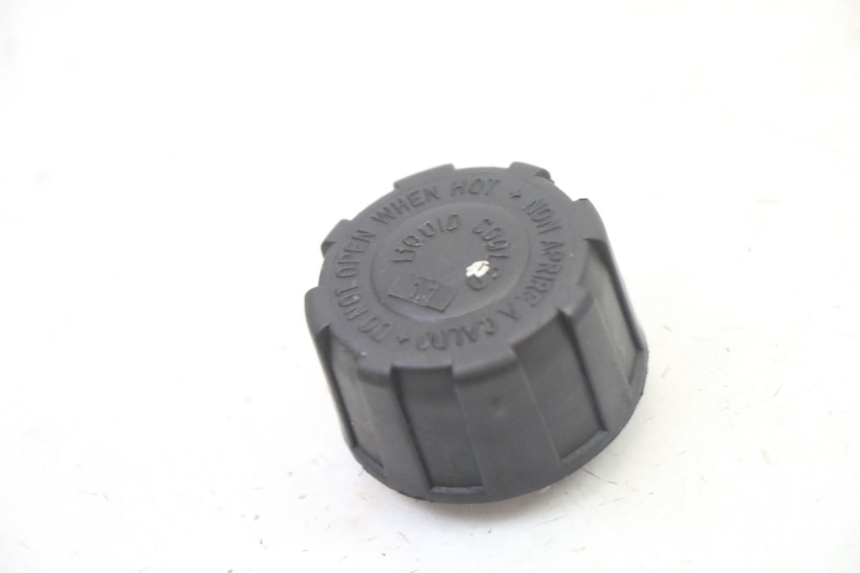 photo de KOREK ZBIORNIKA WYRÓWNAWCZEGO GILERA NEXUS 125 (2009 - 2013) - Szczegół części