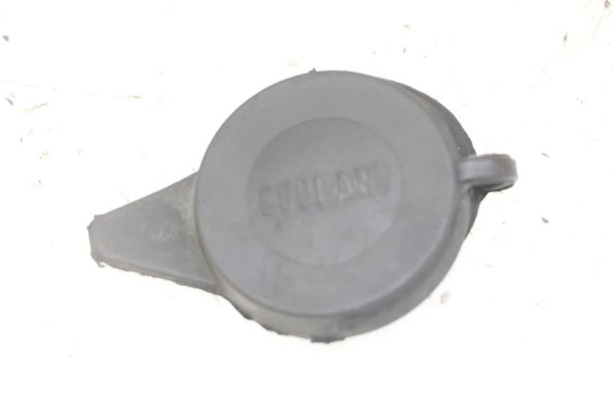 photo de KOREK ZBIORNIKA WYRÓWNAWCZEGO HONDA NTV DEAUVILLE ABS 700 (2007 - 2016) - Widok główny