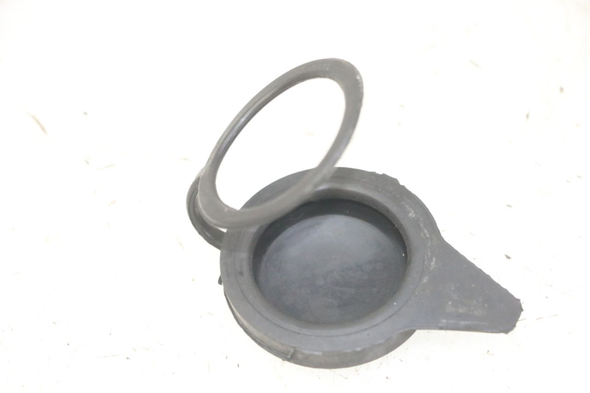 photo de KOREK ZBIORNIKA WYRÓWNAWCZEGO HONDA NTV DEAUVILLE ABS 700 (2007 - 2016) - Szczegół części