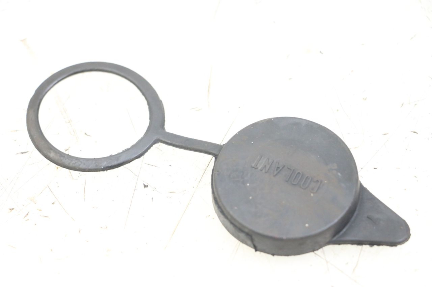 photo de KOREK ZBIORNIKA WYRÓWNAWCZEGO HONDA NTV DEAUVILLE 650 (1998 - 2001) - Widok główny