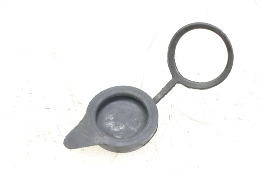 photo de KOREK ZBIORNIKA WYRÓWNAWCZEGO HONDA NTV DEAUVILLE 650 (1998 - 2001) - Szczegół części