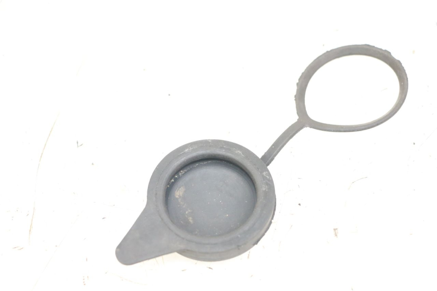 photo de KOREK ZBIORNIKA WYRÓWNAWCZEGO HONDA NTV DEAUVILLE 650 (1998 - 2001) - Szczegół części