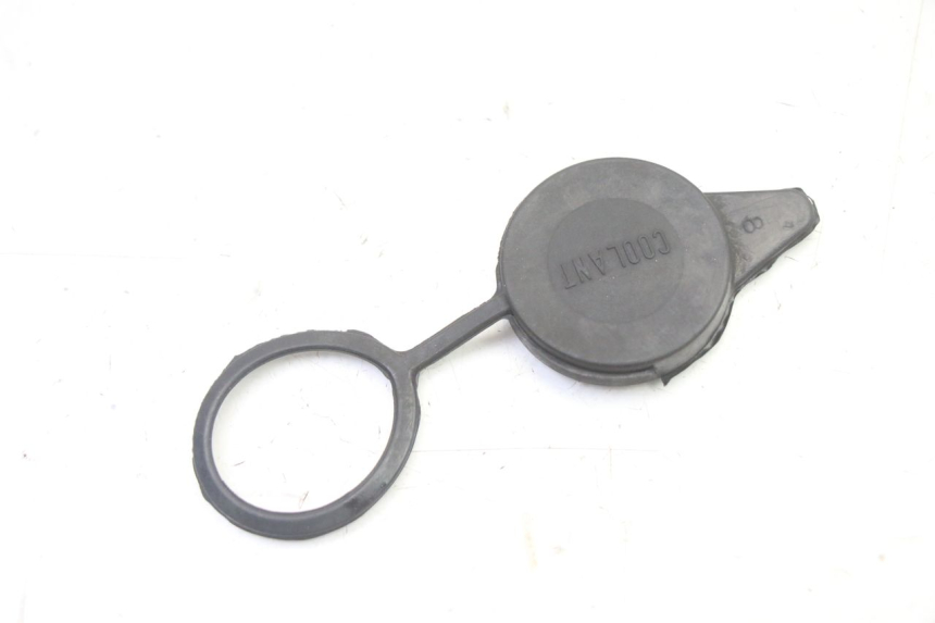 photo de KOREK ZBIORNIKA WYRÓWNAWCZEGO HONDA NTV DEAUVILLE 650 (2001 - 2006) - Szczegół części