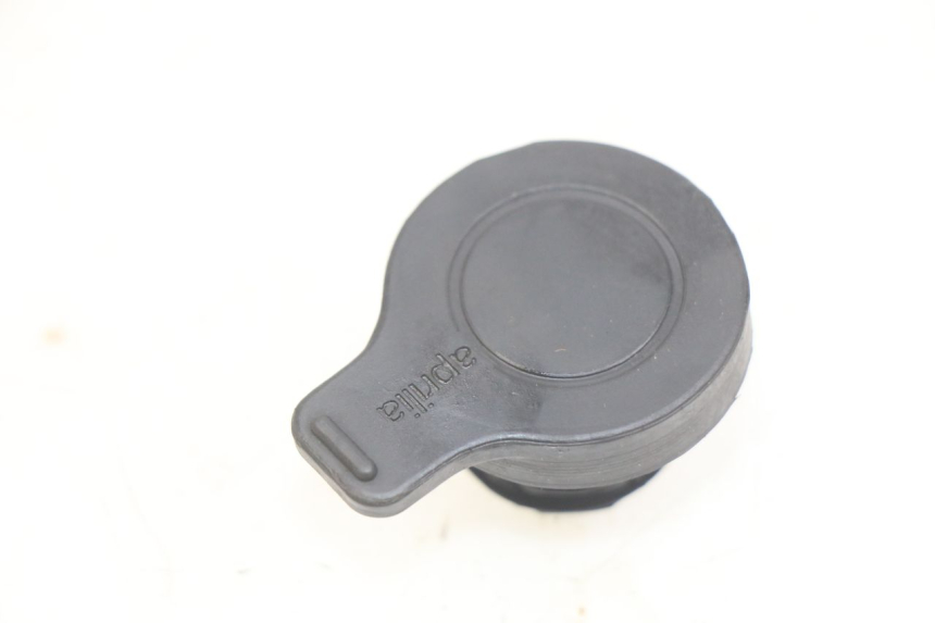 photo de KOREK ZBIORNIKA WYRÓWNAWCZEGO APRILIA SCARABEO LIGHT 125 (2007 - 2011) - Widok główny