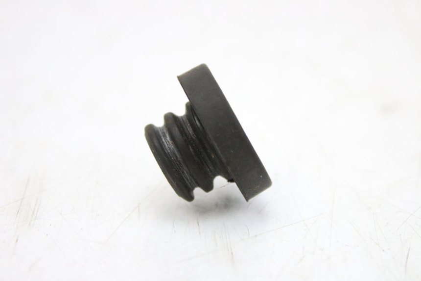 photo de KOREK ZBIORNIKA WYRÓWNAWCZEGO SUZUKI UH BURGMAN 125 (2002 - 2006) - Szczegół części