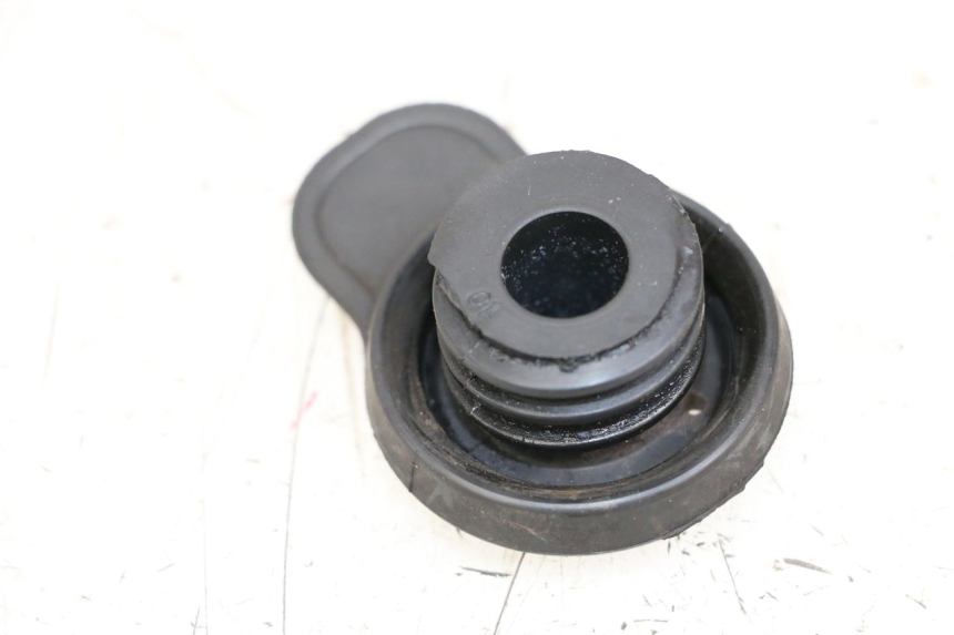 photo de KOREK ZBIORNIKA WYRÓWNAWCZEGO YAMAHA XMAX X-MAX 125 (2006 - 2009) - Szczegół części