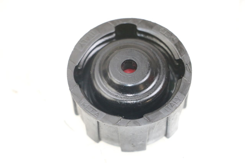 photo de KOREK ZBIORNIKA WYRÓWNAWCZEGO PIAGGIO X10 125 (2012 - 2017) - Szczegół części