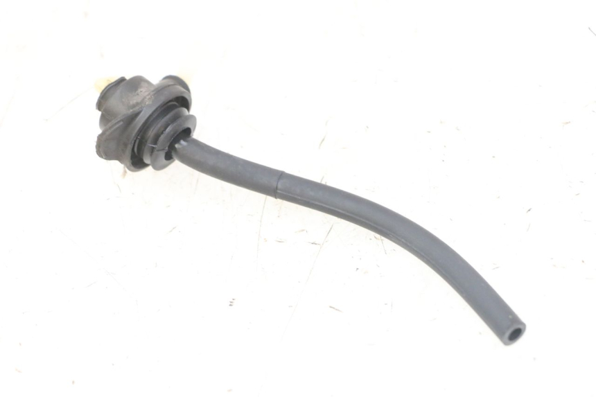 photo de KOREK ZBIORNIKA WYRÓWNAWCZEGO YAMAHA XJ6 ABS 600 (2008 - 2016) - Zoom stanu zużycia