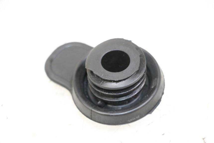 photo de KOREK ZBIORNIKA WYRÓWNAWCZEGO YAMAHA NEOS NEO'S 4T 50 (2008 - 2016) - Szczegół części