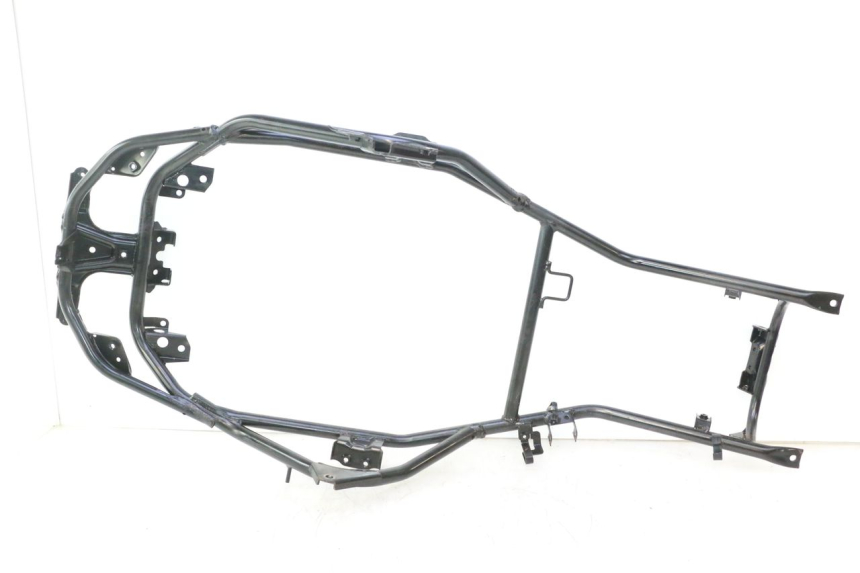 photo de PĘTLA RAMY TYLNEJ SUZUKI BURGMAN EXECUTIVE ABS 650 (2006 - 2012) - Zbliżenie techniczne