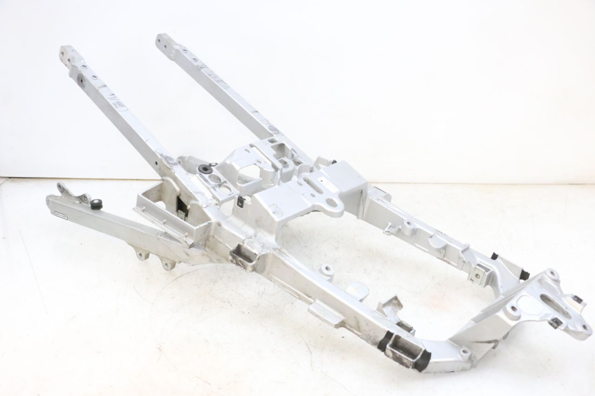 photo de RAMKA TYLNA RAMY YAMAHA FJR ABS 1300 (2006 - 2012) - Inny kąt widzenia