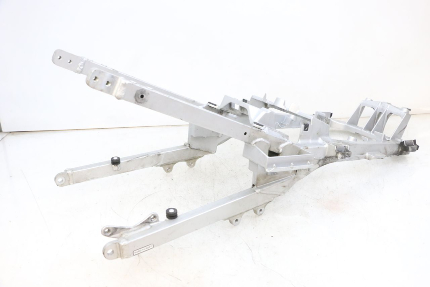 photo de RAMKA TYLNA RAMY YAMAHA FJR ABS 1300 (2006 - 2012) - Zbliżenie techniczne