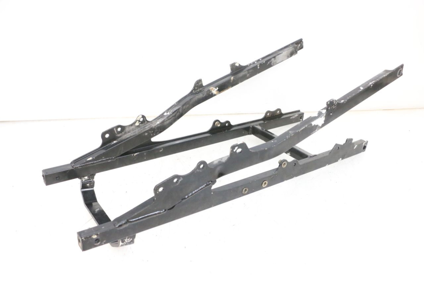 photo de RAMKA TYLNA RAMY KAWASAKI GPX R WARBIRD 600 (1988 - 1993) - Zoom stanu zużycia