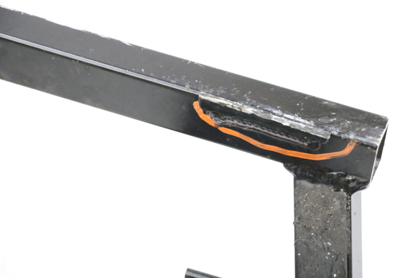 photo de RAMKA TYLNA RAMY KAWASAKI GPZ RX 1000 (1986 - 1988) - Zoom stanu zużycia