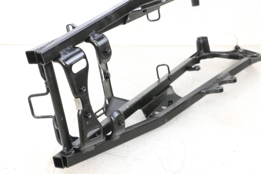 photo de RAMKA TYLNA RAMY SUZUKI GSXR GSX-R 1000 (2003 - 2004) - Szczegół części