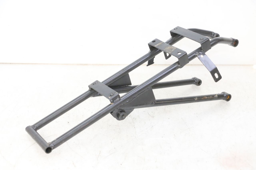 photo de PĘTLA RAMY TYLNEJ APOLLO RFZ 125 - Widok główny