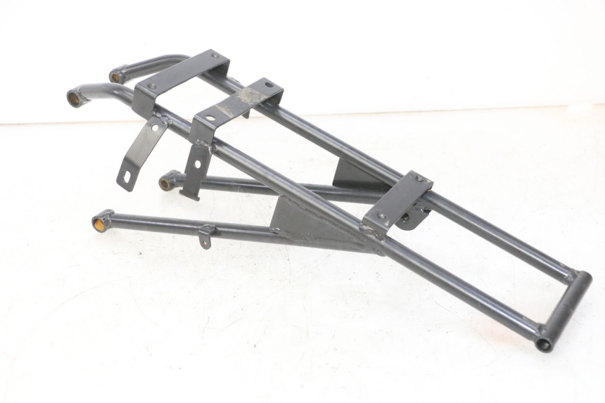 photo de PĘTLA RAMY TYLNEJ APOLLO RFZ 125 - Zbliżenie techniczne