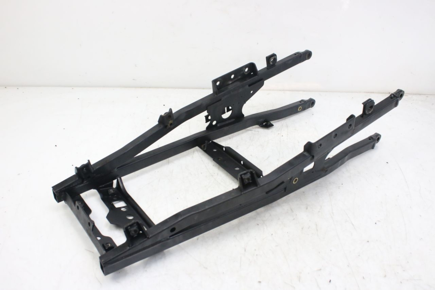 photo de PĘTLA RAMY TYLNEJ TRIUMPH SPRINT ST 955 (1999 - 2001) - Zbliżenie techniczne