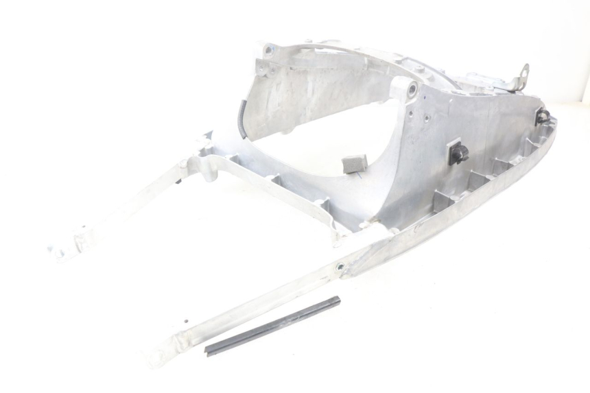 photo de RAMKA TYLNA RAMY YAMAHA XP T-MAX TMAX 500 (2008 - 2012) - Szczegół części