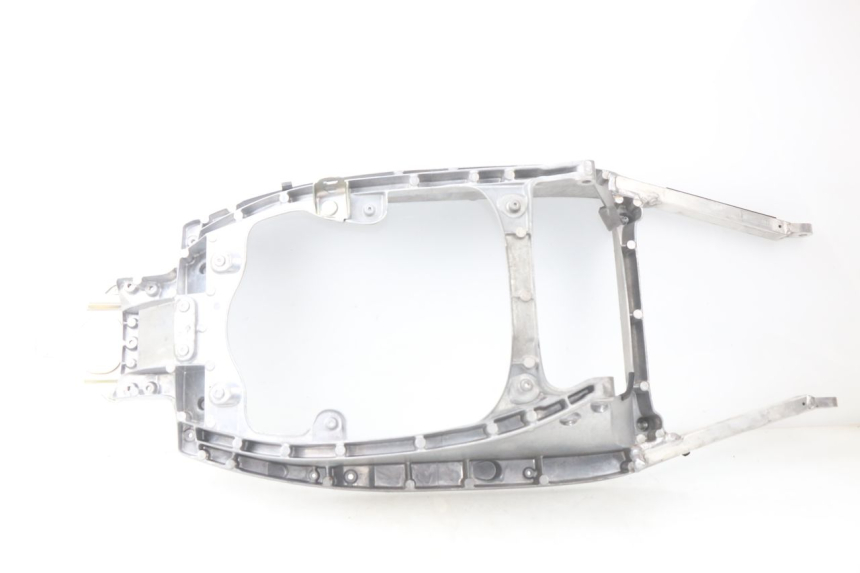 photo de RAMKA TYLNA RAMY YAMAHA XP T-MAX TMAX 500 (2008 - 2012) - Inny kąt widzenia