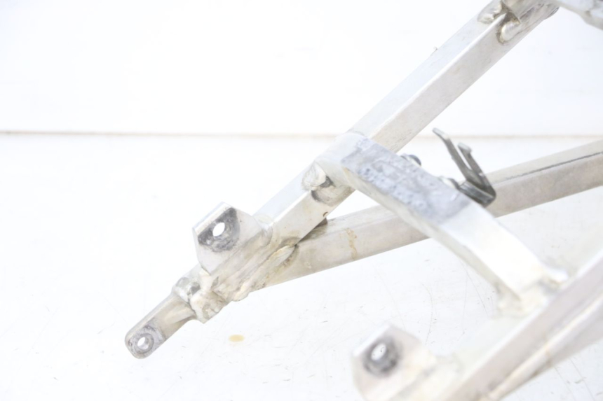 photo de RAMKA TYLNA RAMY YAMAHA YZ-F YZF 250 (2014 - 2018) - Oznaczenia i referencje