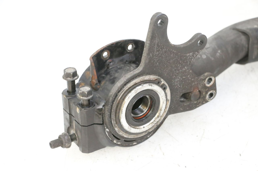 photo de wahacz tylni QUADRO 4 4D 350 (2015 - 2018) - Widok ogólny