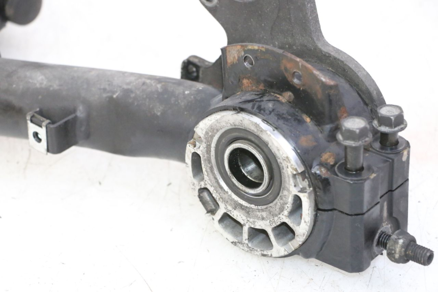 photo de wahacz tylni QUADRO 4 4D 350 (2015 - 2018) - Stan powierzchni