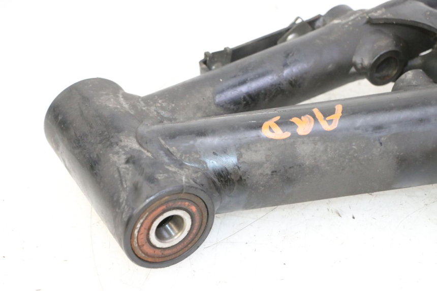 photo de wahacz tylni QUADRO 4 4D 350 (2015 - 2018) - Oznaczenia i referencje