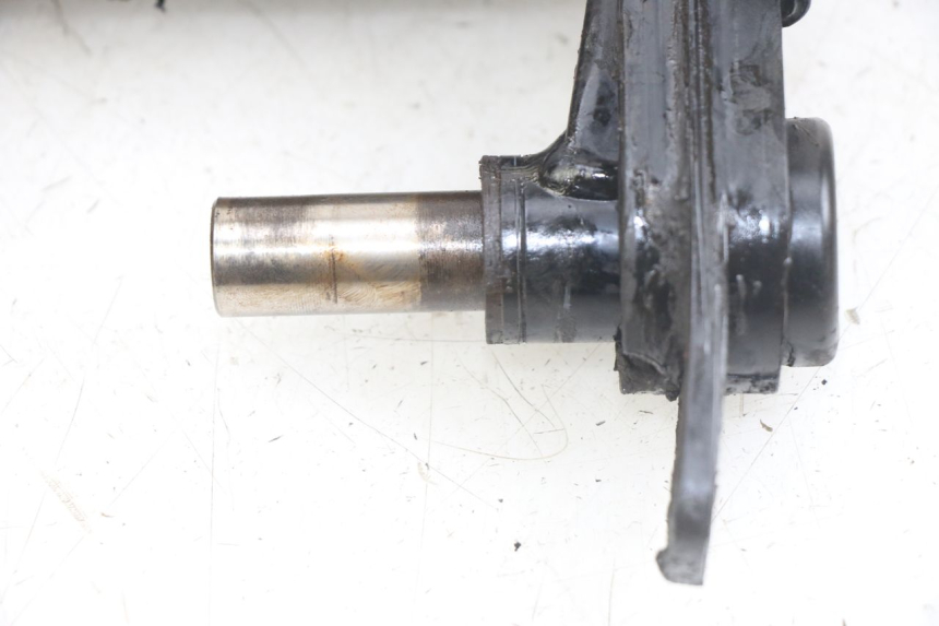 photo de wahacz tylni HONDA CA REBEL 125 (1995 - 2001) - Zbliżenie techniczne