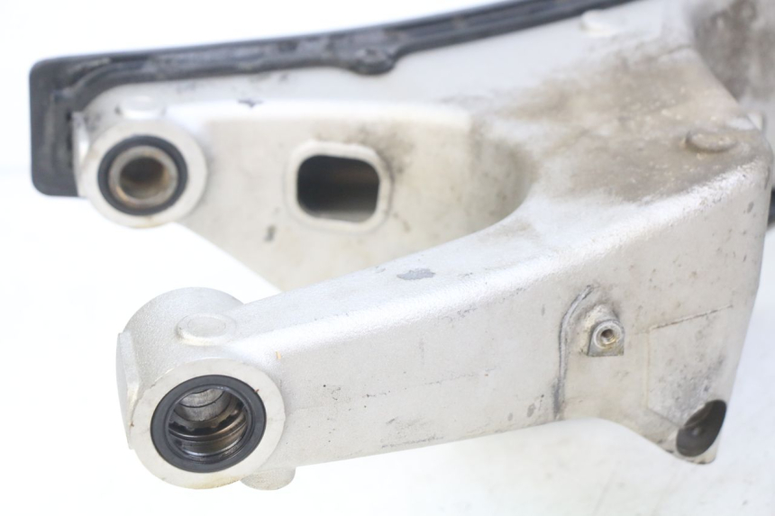 photo de Wahacz tylnego zawieszenia HONDA CB R 1000 (2018 - 2023) - Część sprawdzona