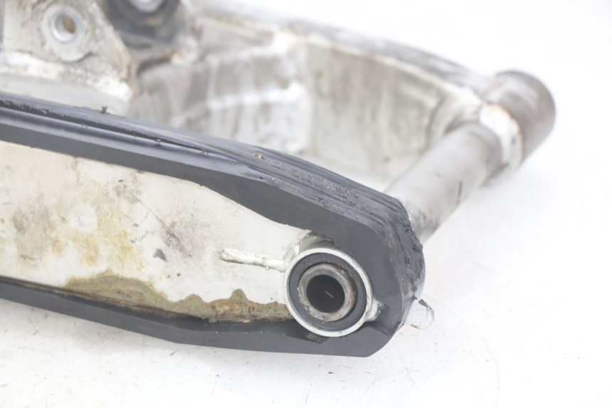 photo de wahacz tylnego zawieszenia HONDA CBR F SC25 1000 (1989 - 1992) - Oznaczenia i referencje