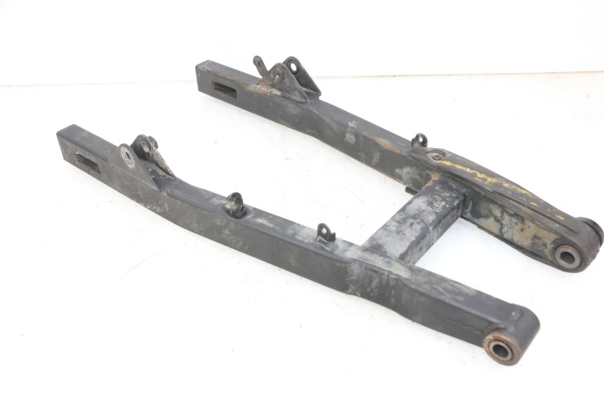 photo de Wahacz tylnego zawieszenia KSR CODE 125 (2018 - 2020) - Szczegóły charakterystyczne