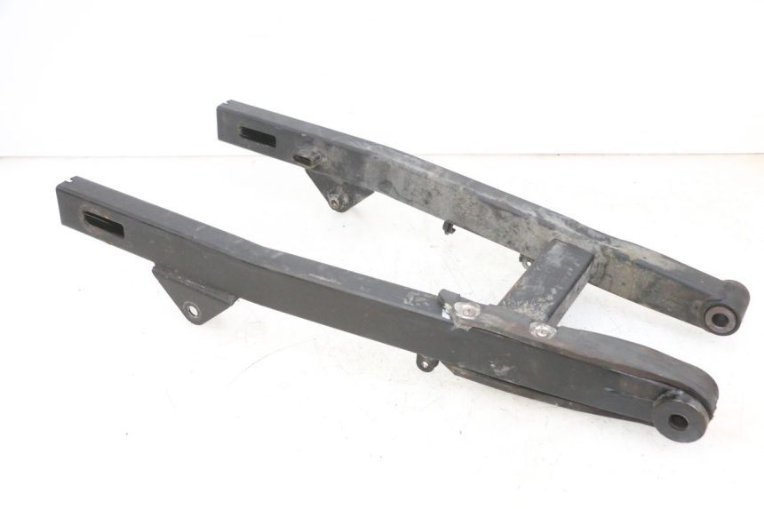 photo de Wahacz tylnego zawieszenia KSR CODE 125 (2018 - 2020) - Zbliżenie komponentów