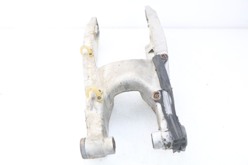 photo de Wahacz tylnego zawieszenia HONDA CR 125 (1989 - 1991) - Zbliżenie techniczne