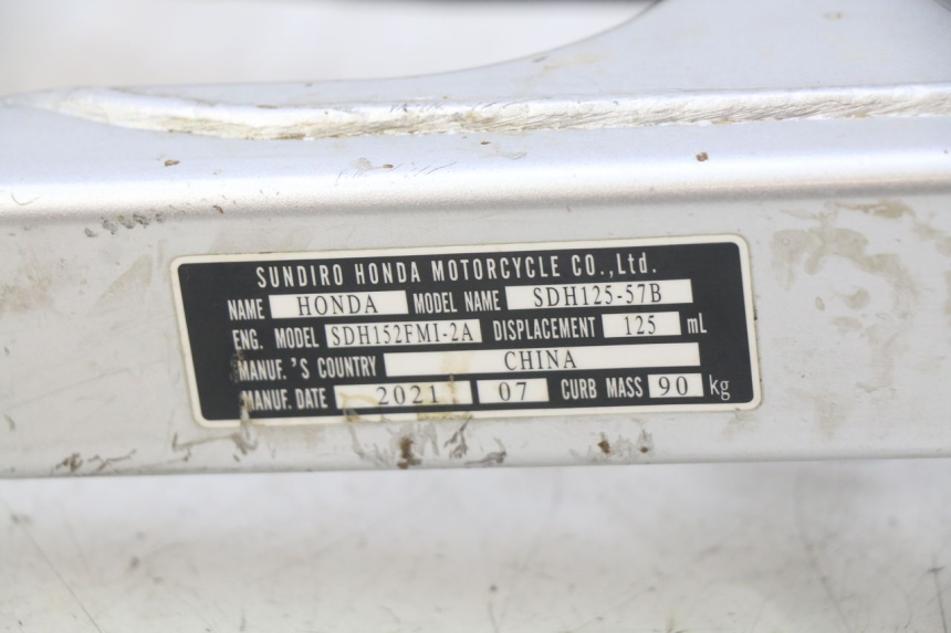 photo de wahacz tylni HONDA CRF CR-F 125 (2022 - 2023) - Punkty mocowania